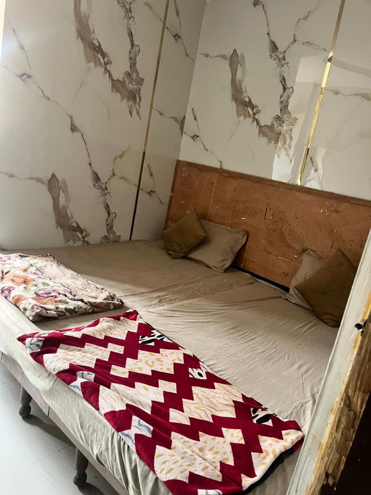 Arora Guest House Amritsar Bagian luar foto