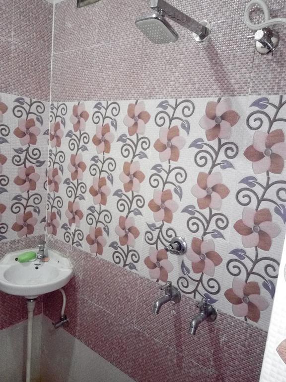 Arora Guest House Amritsar Bagian luar foto